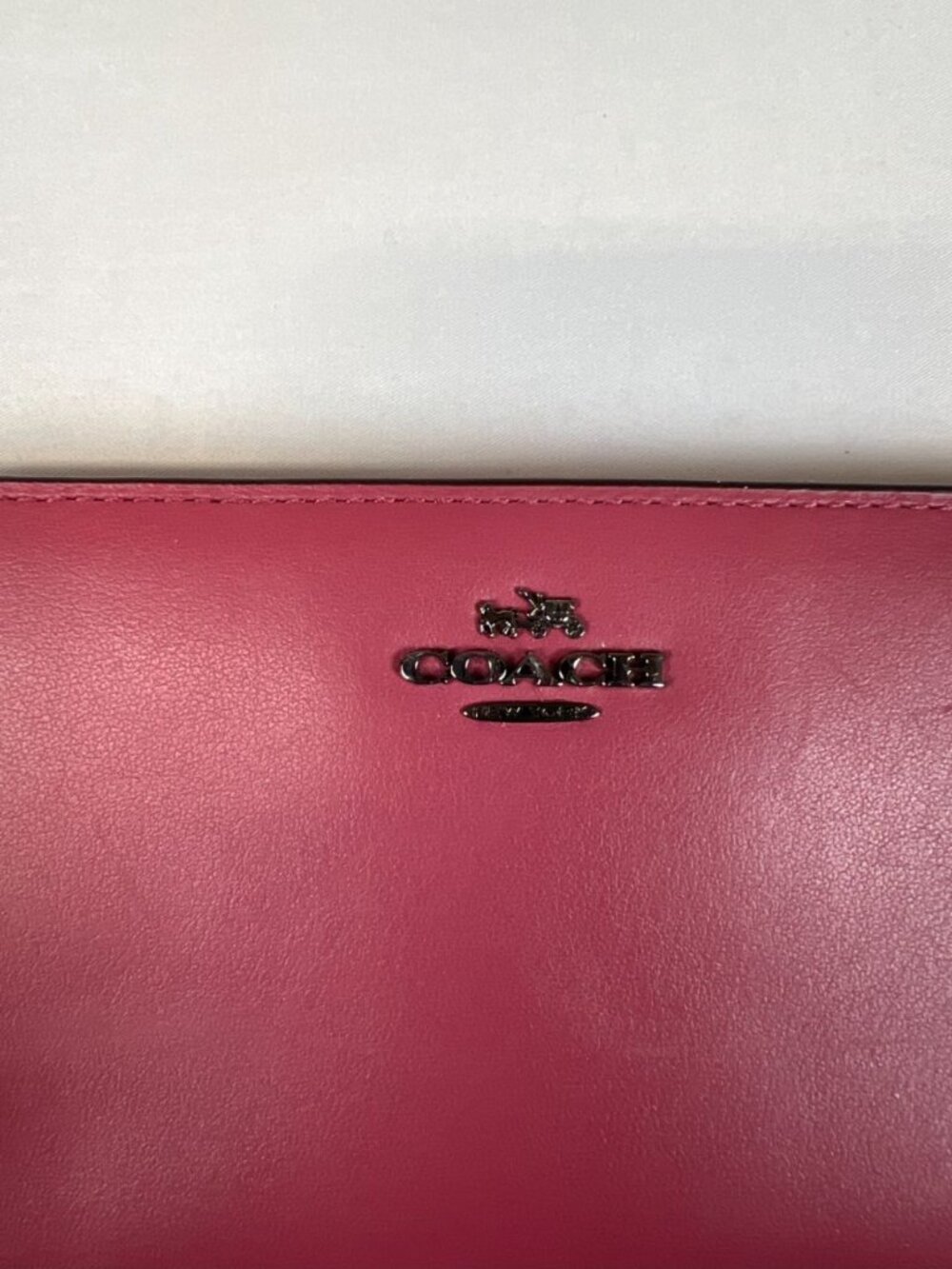 Coach Burgundy Pink Leather Snap Trifold Long Wallet ID Window - Picture 5 of 5